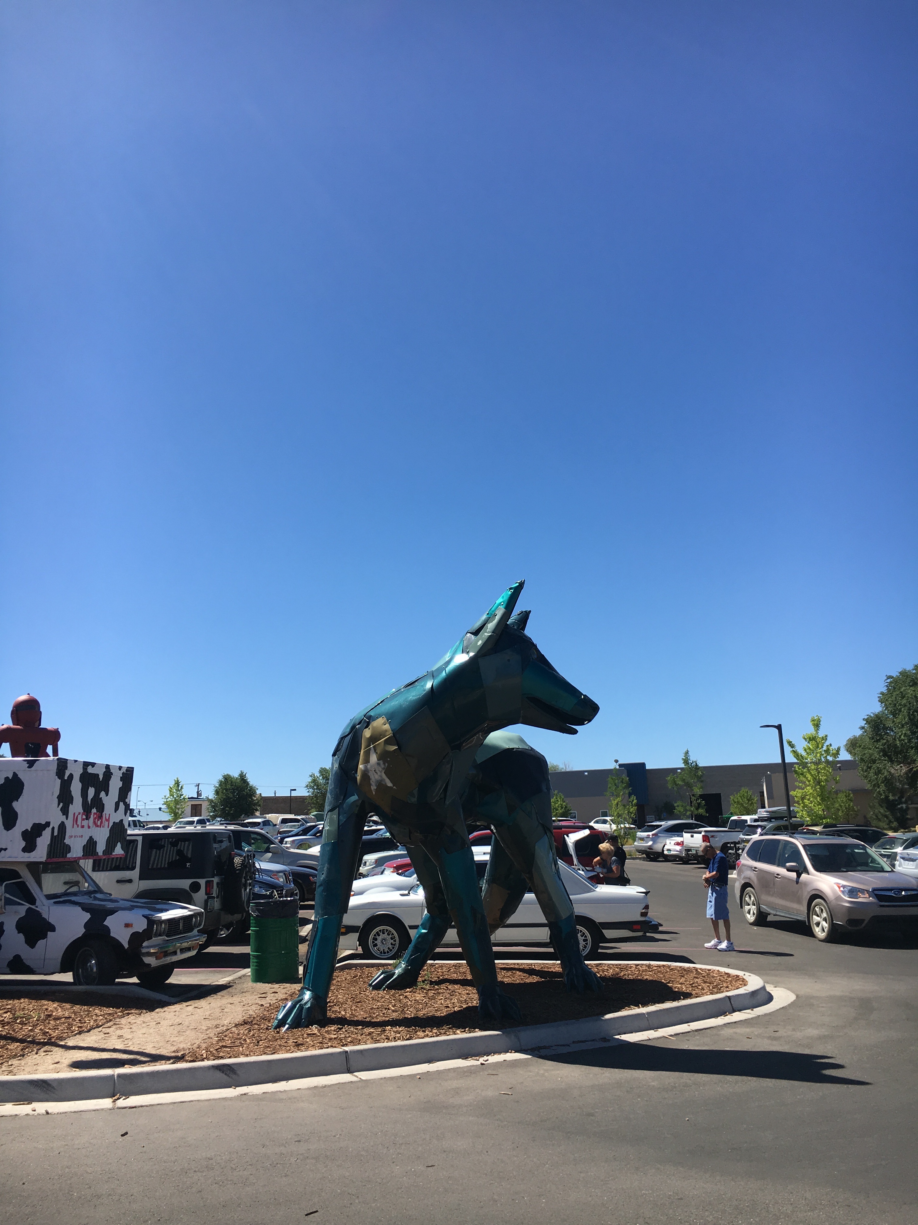 wolf outside at meow wolf