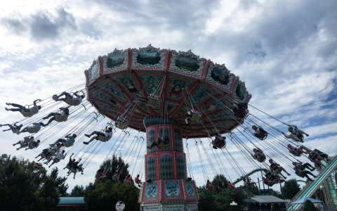 Dorney Park and Wildwater Kingdom swings