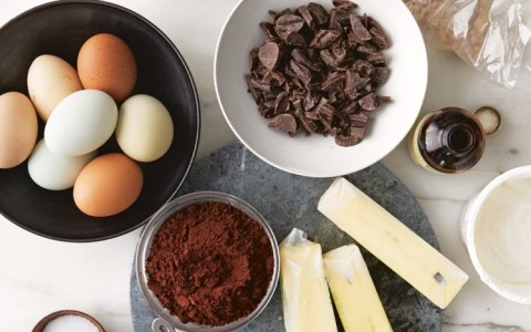 Sur La Table Offers Series of Online Cooking Classes Hosted by Celebrity Chefs