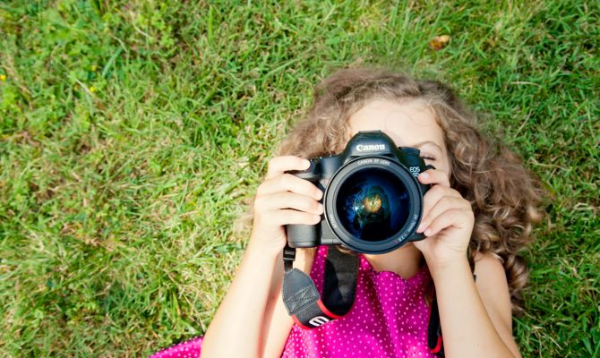 “How to Photograph Your Kids,” an online course that promises to change the way people take photos of their kids.