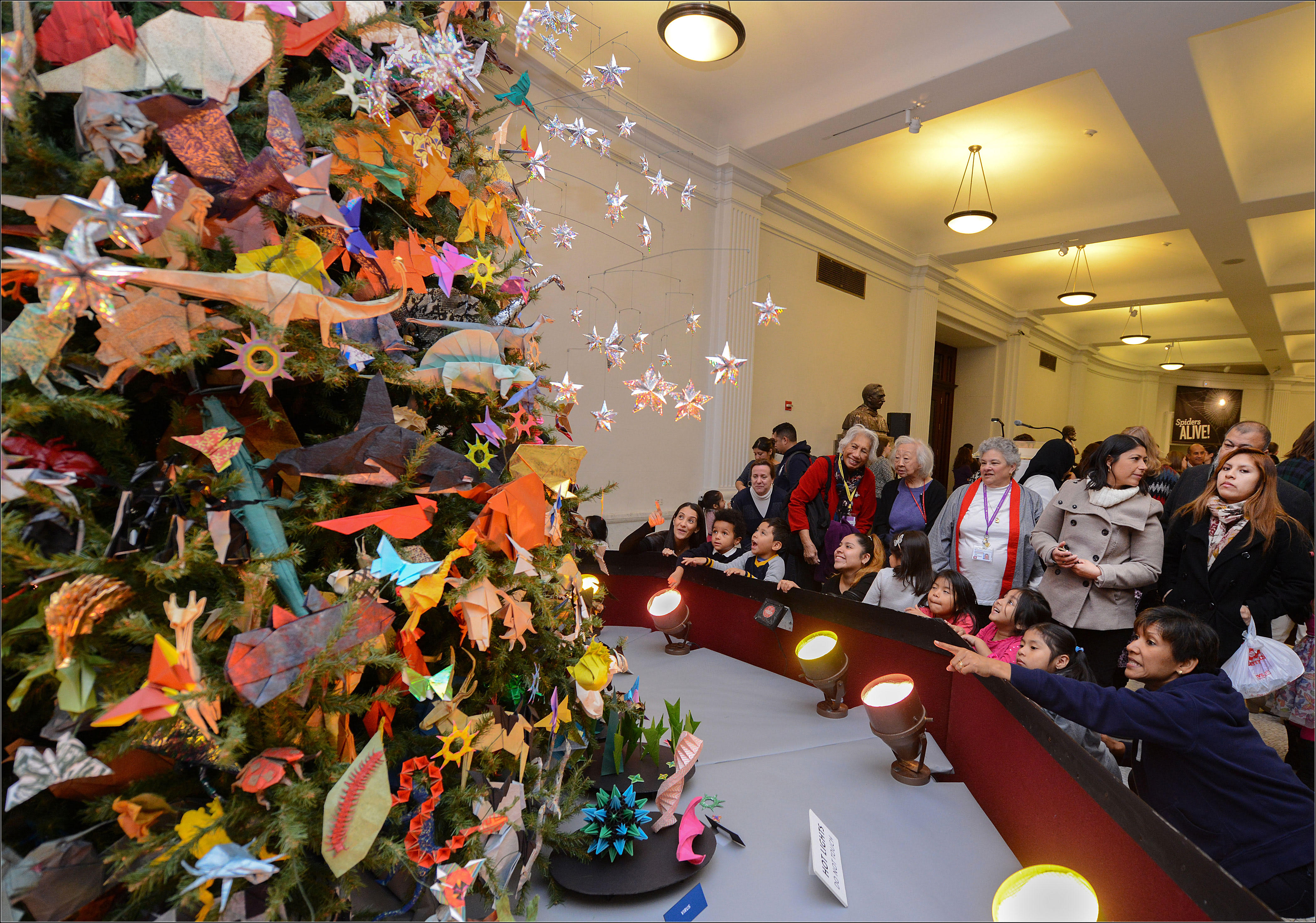 The Origami Holiday Tree at AMNH