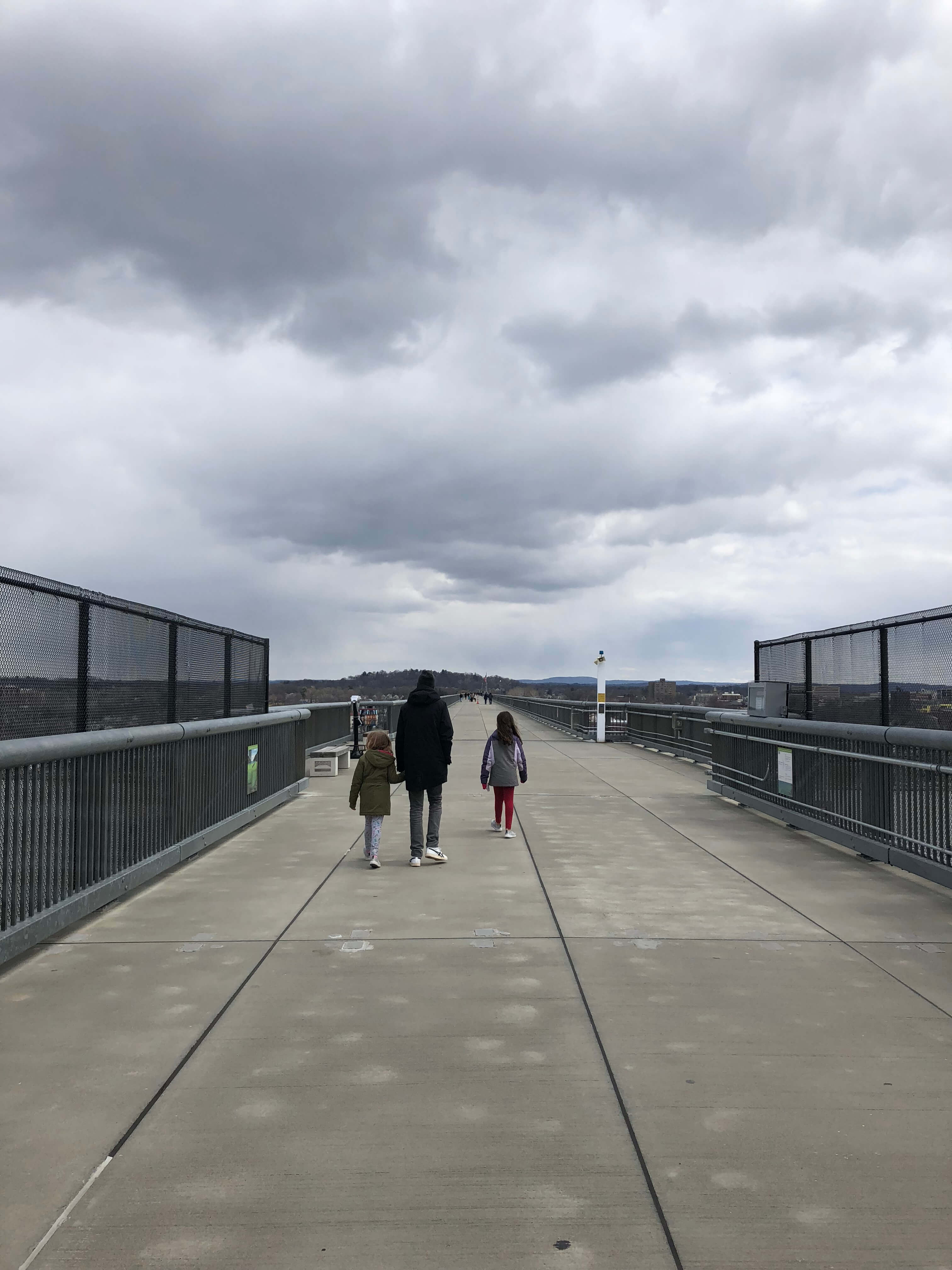 dutchess county with kids walkway over the hudson