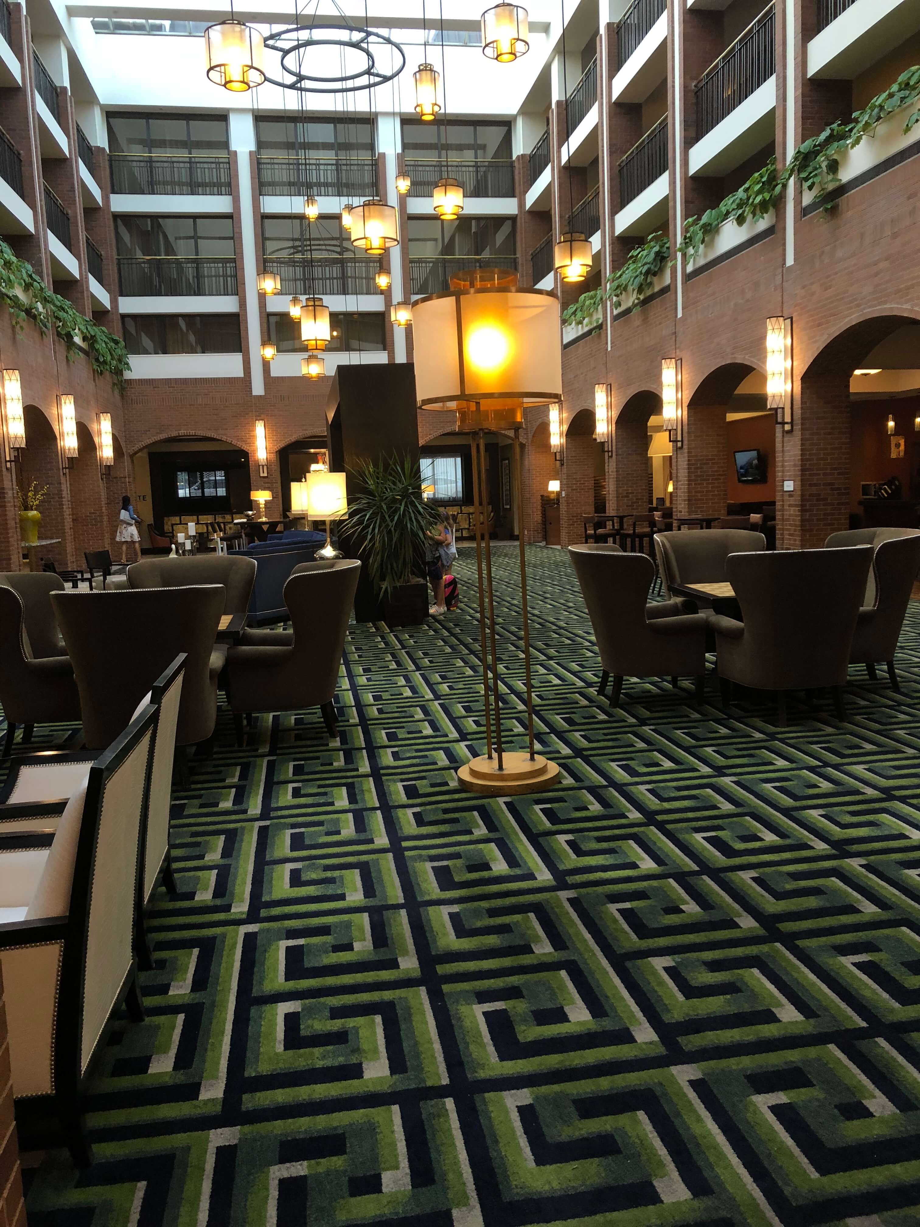 lobby  Sheraton Philadelphia Society Hill