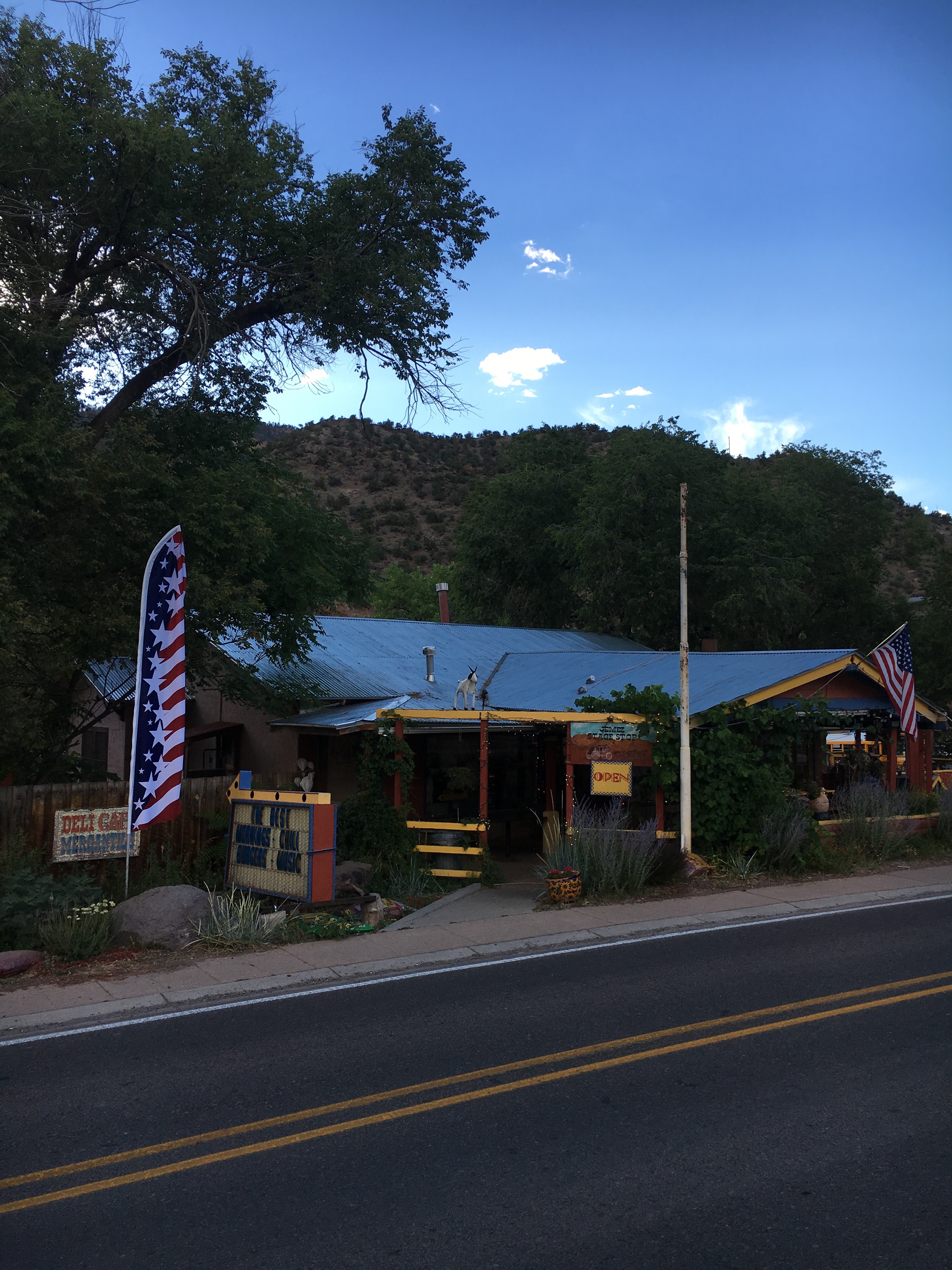 New Mexico Day Trippin' Cochiti Lake, Breathtaking Views and Hot
