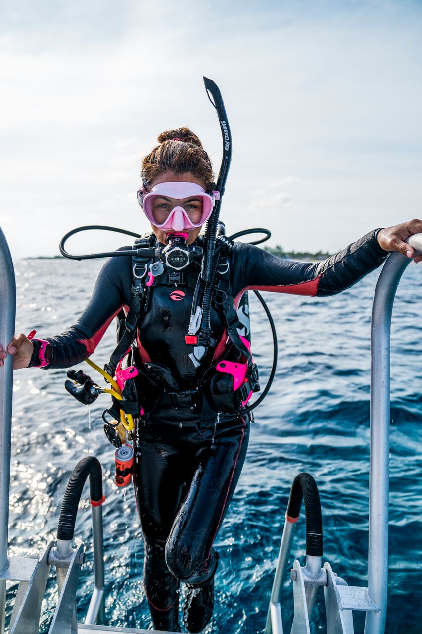 padi scuba travel expert