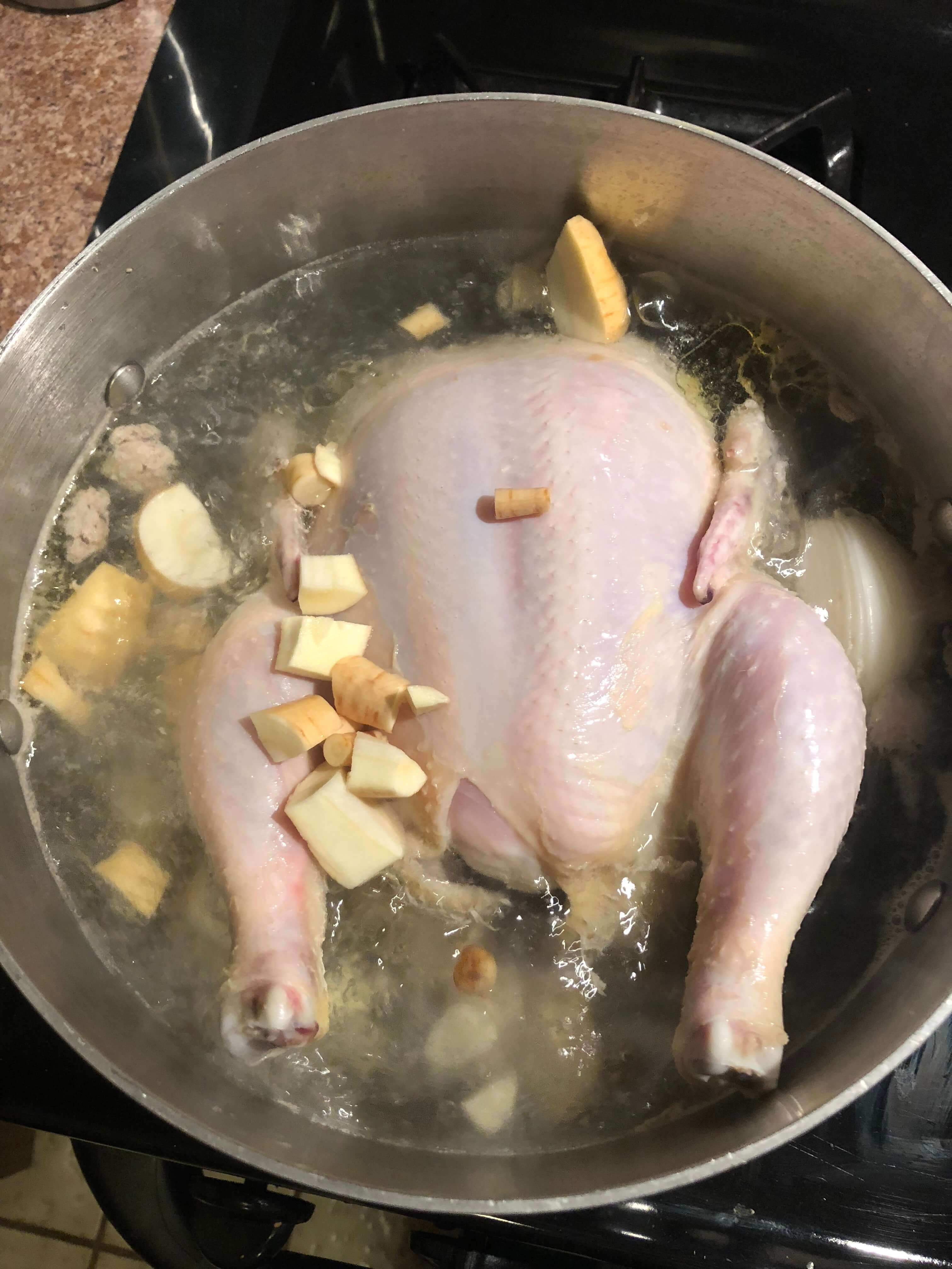 https://theweekendjaunts.com/wp-content/uploads/2018/11/chicken-noodle-soup-recipe.jpg