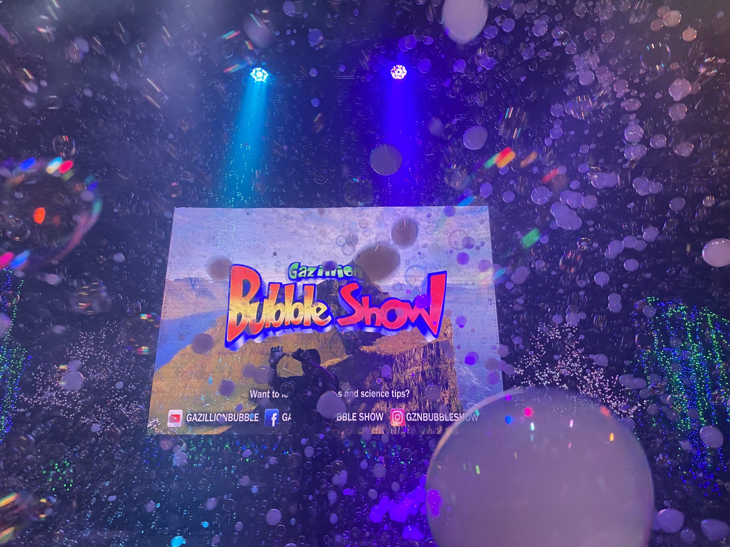 The Gazillion Bubble Show Brings Its Magic Back to NYC Weekend Jaunts